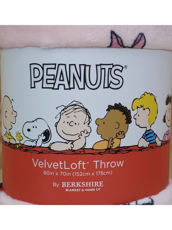 Peanuts Snoopy VelvetLoft Plush Throw Blanket By Berkshire 60"x70" Oversized - Picture 4 of 7